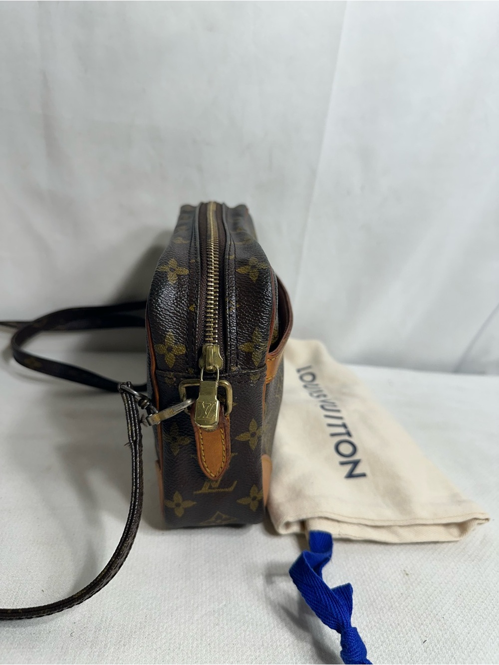 Louis Vuitton Crossbody Bag - Picture 3 of 10